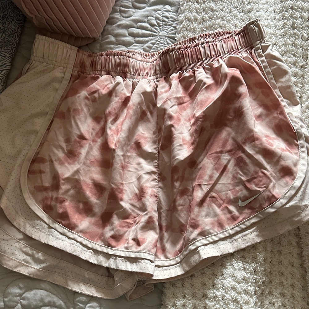 Nike Women's Pink Patterned Athletic Shorts